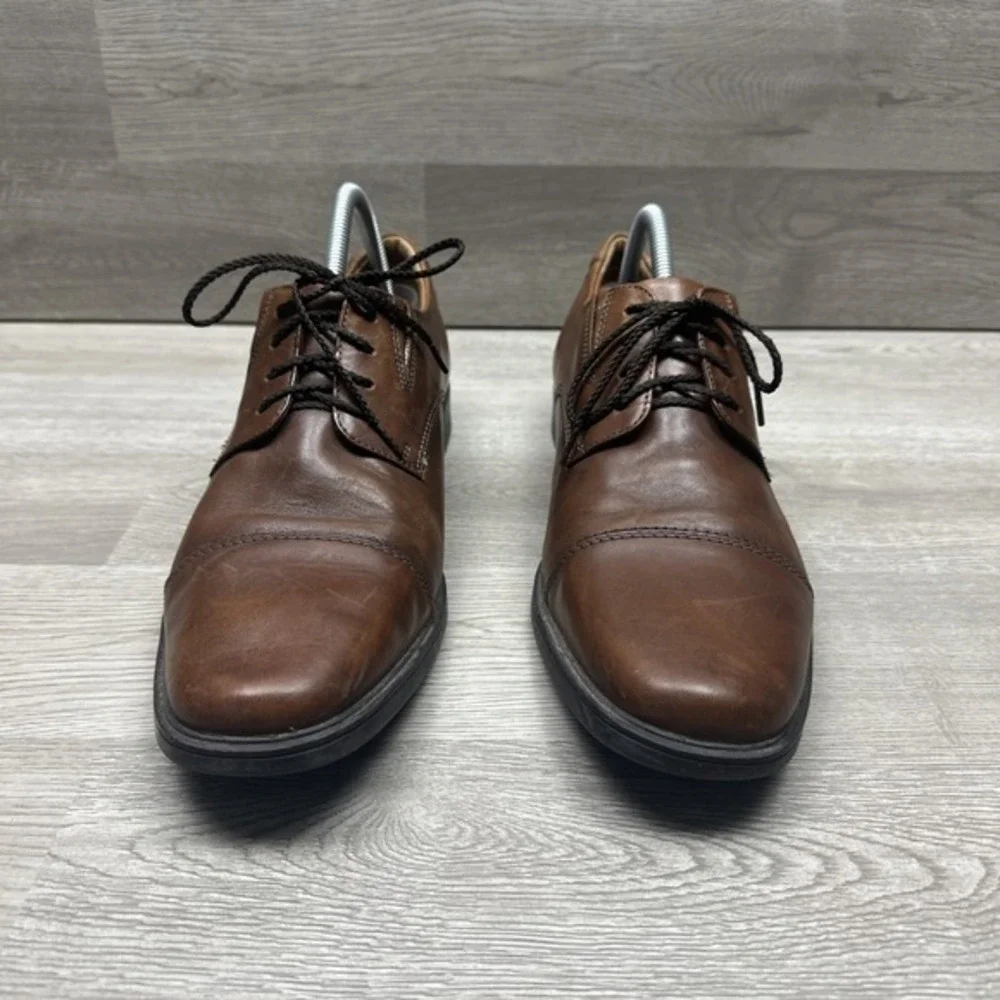 Clarks Mens Tilden Cap‎ Toe Brown Oxford Dress Shoe Size 10 M Very Nice